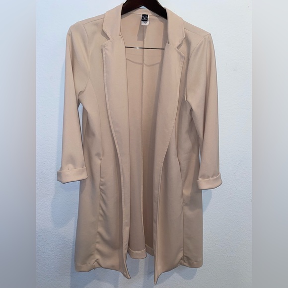 Coat - Picture 2 of 3